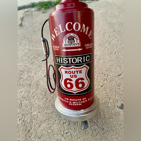 Route 66 Petrol Bowser Clock Red - Picture 8 of 8